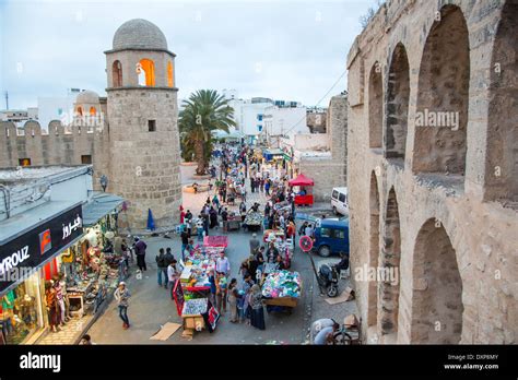 Nachtmarkt in Sousse, Tunesien Stockfotografie - Alamy