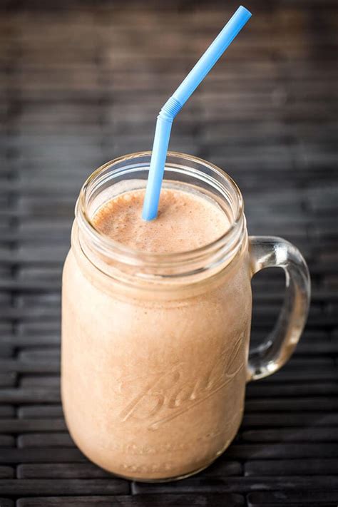 Chocolate Peanut Butter Banana Smoothie - Simply Happy Foodie