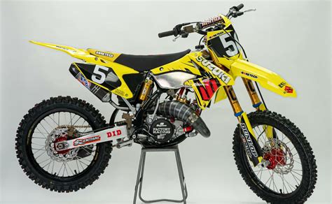 Bike Builds: James Harris' 2007 RM125 | Dirtbike Rider