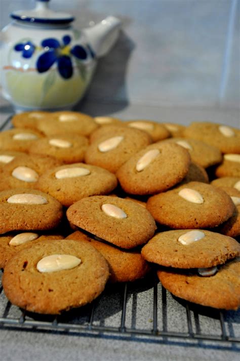 BARB’S NUT BROWN BUTTER BISCUITS | Please Pass the Recipe