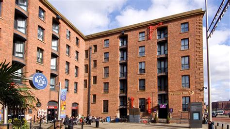 Premier Inn Liverpool Albert Dock £66. Liverpool Hotel Deals & Reviews - KAYAK