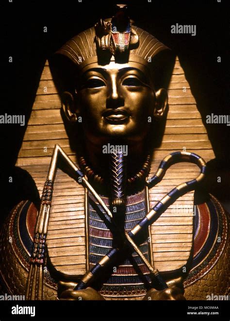 Tutankhamun mummy hi-res stock photography and images - Alamy