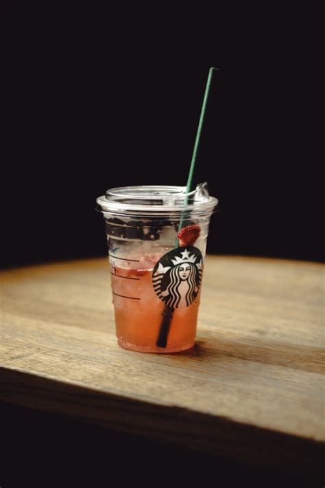 The 5 Best Starbucks Refreshers - DrinkStack