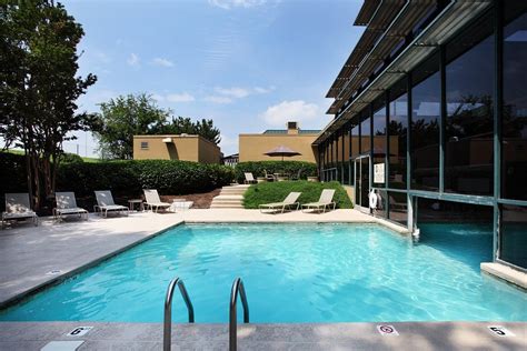 HOLIDAY INN KNOXVILLE WEST- CEDAR BLUFF RD $83 ($̶1̶3̶2̶) - Updated ...