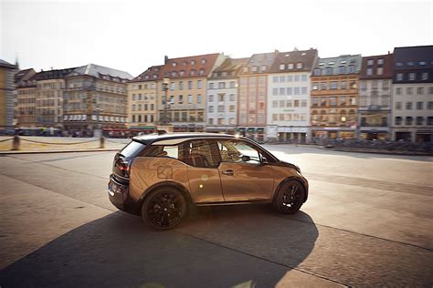 BMW i3 Gets Longer Range with New 120 Ah Battery, Sport Package - autoevolution