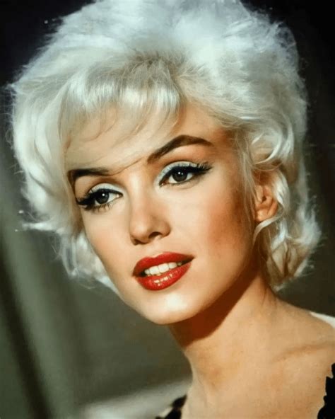 Marilyn Monroe's eyes changed colors. : r/Retconned