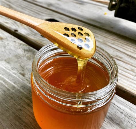 10 honey dippers with honeycomb pattern wooden honey dipper | Etsy