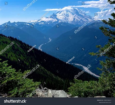 371 Crystal Mountain Washington Images, Stock Photos & Vectors ...