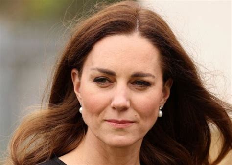 Princess Kate Middleton is accused of embarrassing the royal family ...