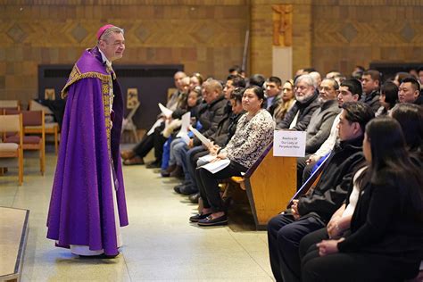 Bishop Brennan, Diocese of Brooklyn Welcome New Faithful With Service - The Tablet