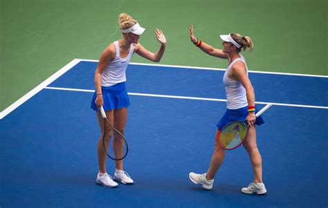 Dabrowski & Routliffe, Siegemund & Zvonareva make doubles final in NYC