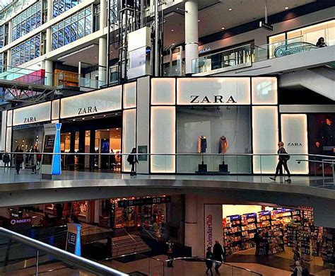 Zara Opens 2nd Largest Canadian Location [Photos]