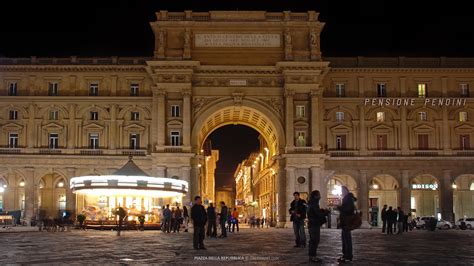 PIAZZA DELLA REPUBBLICA - A Wonderful Square in Florence