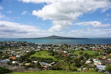 A Hike to the Rangitoto Summit Track | Well Known Places