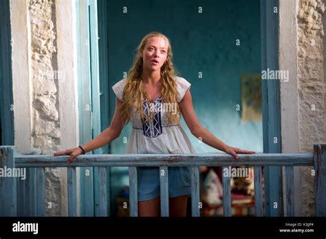 MAMMA MIA! AMANDA SEYFRIED als Sophie MAMMA MIA! Datum: 2008 Stockfotografie - Alamy