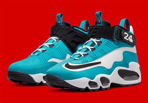 Nike Air Griffey Max 1 Alternate DQ8578-300 Release Date | SneakerNews.com