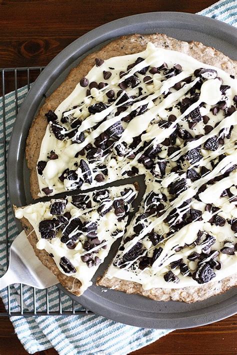 16 Dessert Pizza Recipes That Are a Little Slice of Heaven - Brit + Co