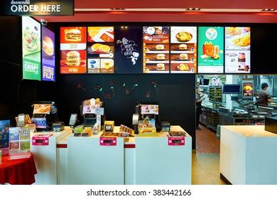 5,168 Mcdonalds Interior Images, Stock Photos, 3D objects, & Vectors ...