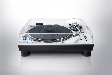 You can finally buy the new Technics turntable - Tech - Mixmag