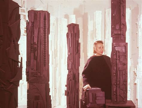 Biography of Louise Nevelson, American Sculptor