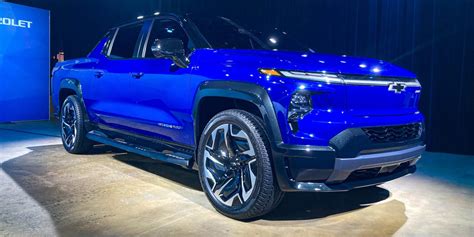 Electric Chevy Silverado: a Closer Look at the $105,000 Truck ...