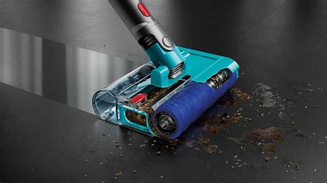 The V15 Detect Submarine is Dyson’s First Wet Vacuum - Tech Advisor