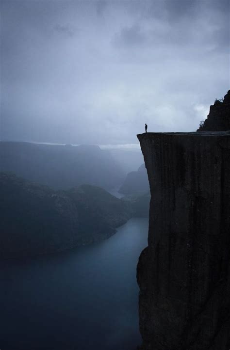 Edge of Cliff on Inspirationde Edge of Cliff on Inspirationde ...