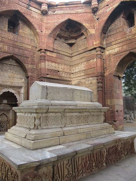 Ornate Details inside Tomb of Iltutmish, Qutub Minar, Delhi, India ...