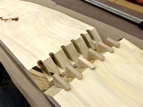 Reinforcing & Gluing a Waterfall Miter Joint | Popular Woodworking Magazine