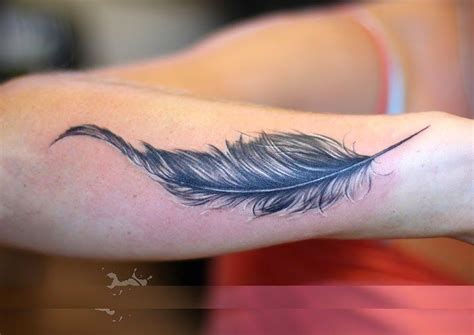 70 Adorable Feather Tattoo Ideas For Women | Feather tattoo design ...