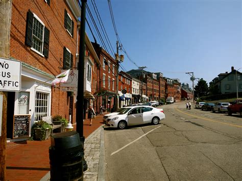 Portsmouth NH: Seaport, Shopping and Full-On Culinary Scene