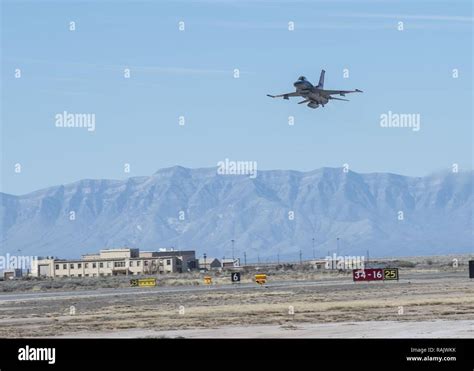 Holloman air force base hi-res stock photography and images - Alamy