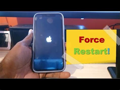 Force Turn Off or Reboot iPhone 11 (Frozen Screen Fix) - YouTube