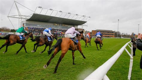 Kempton Park Racecourse - Guide, Fixtures, Betting & Tips - 2022