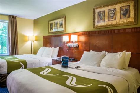 Quality Inn - Hotel in Merrimack, NH