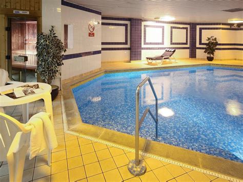 Mercure Livingston Hotel in United Kingdom - Room Deals, Photos & Reviews