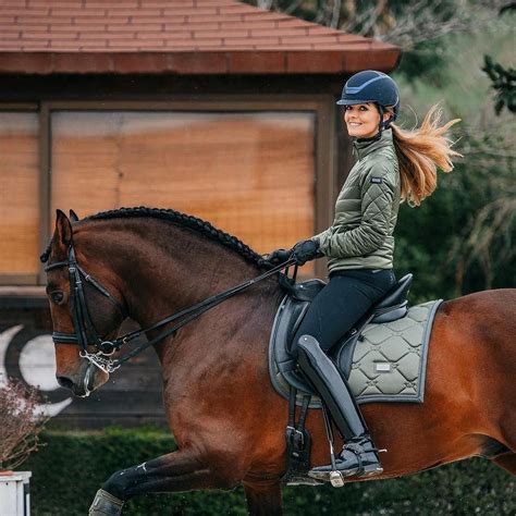 #equestriangearbeautiful #horseridingclothes | Horse riding clothes, Equestrian outfits ...