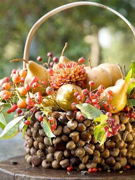 Fabulous Acorns Home Decorations, DIY Projects and Fall Crafts