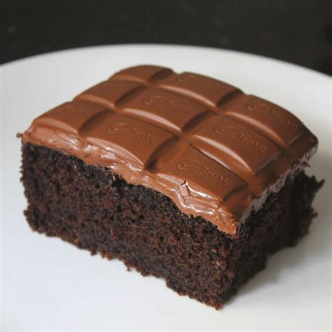 Chocobar Cake – Abi Sweets & Pastries