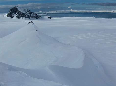 Aheloy Nunatak Mountain Information