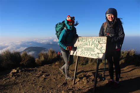 Mount Pulag: Sea of Clouds (Summit hike) – time was away and somewhere else