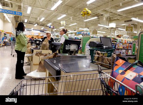 Florida, Pompano Beach, Publix grocery store supermarket food, interior ...