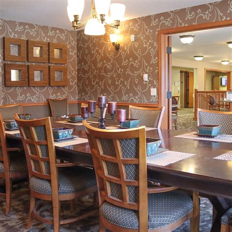 Exquisite Senior Living in Fridley | The Landmark of Fridley