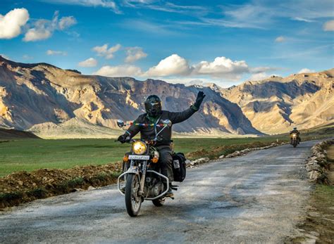 Things You Must Carry On Your Leh Ladakh Bike Tour - Ladakh Trip