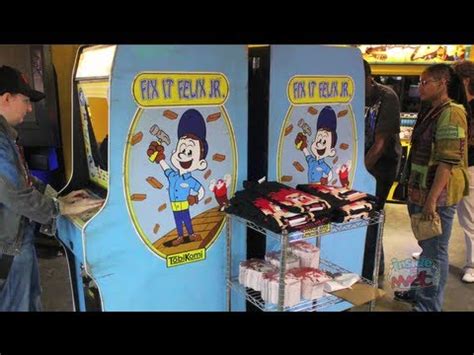 "Wreck-It Ralph" real arcade game Fix-It Felix Jr for San Diego Comic-Con 2012