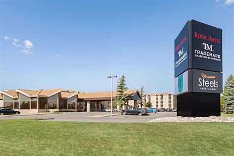 Best Hotels Near West Edmonton Mall, Edmonton from CA $70 | Expedia.ca