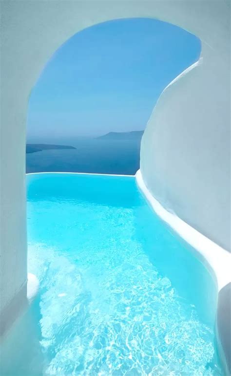 Inside Santorini hotel with secret tunnels, hidden infinity pool and ...