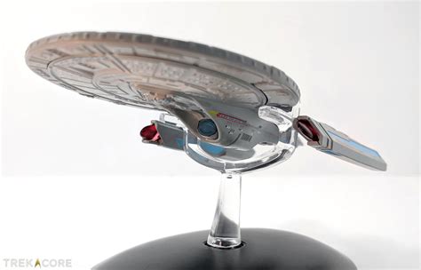 REVIEW: Eaglemoss' U.S.S. Titan Starship Model • TrekCore.com