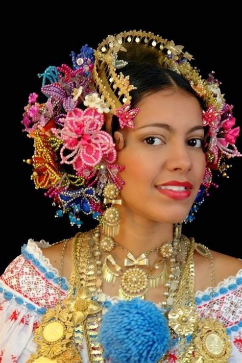 Pin de Richard Waters en CULTURE | Trajes tipicos del mundo, Polleras ...