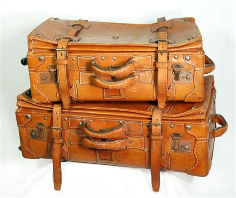 Vintage Leather Luggage Set at 1stdibs